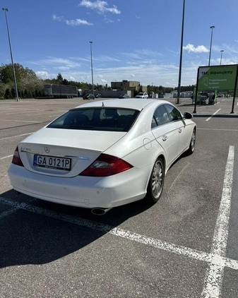 Mercedes-Benz CLS cena 38500 przebieg: 268000, rok produkcji 2004 z Gdynia małe 106